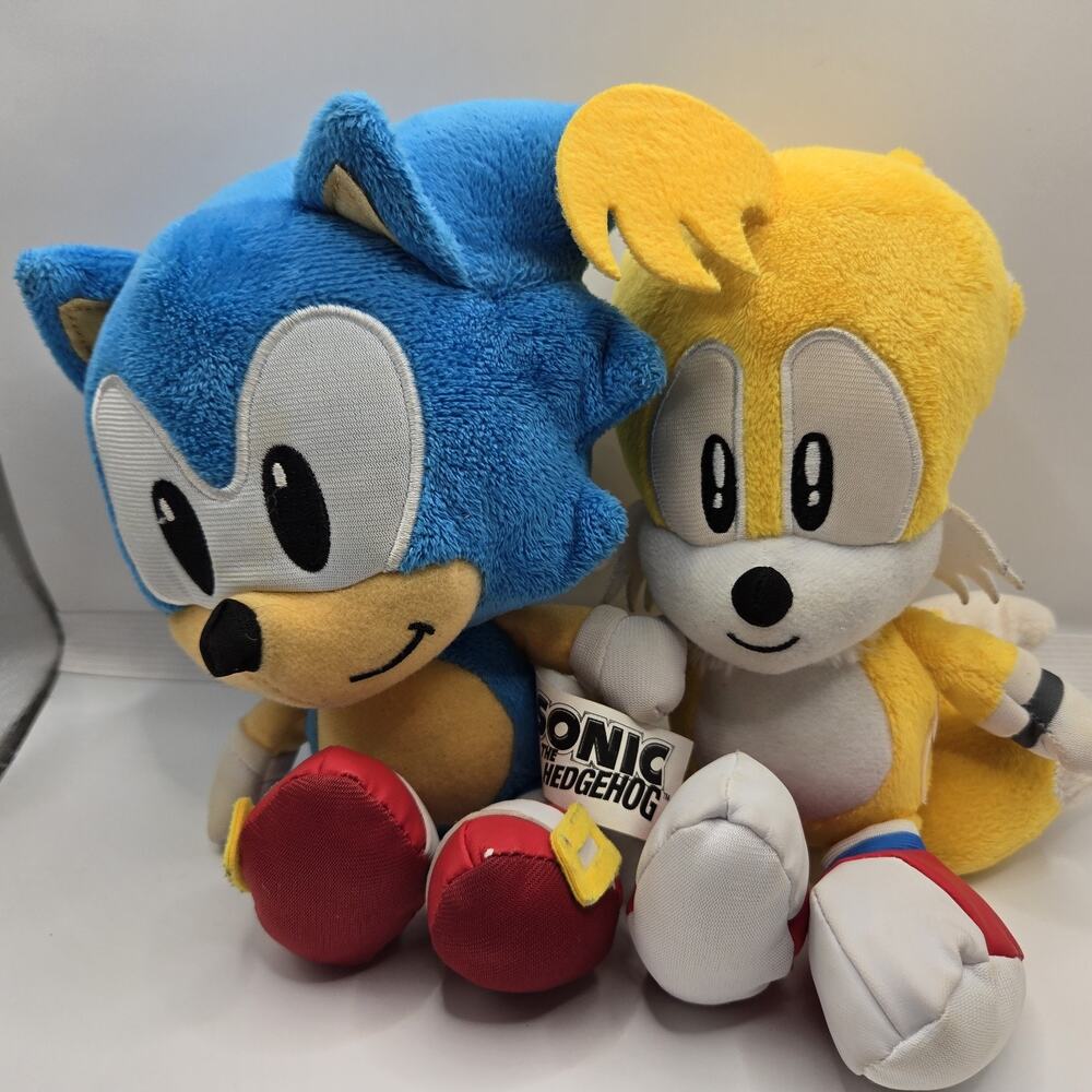 Classic Sonic and Tails Jakks Pacific 2021 Plushies Lot of 2 Brand NWT